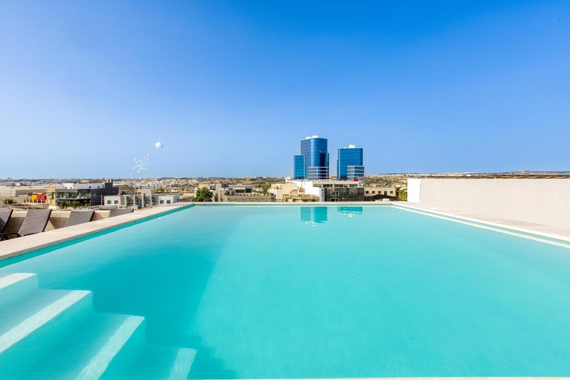 Annitchka Mansions - Penthouse In Central Malta Birkirkara Dış mekan fotoğraf